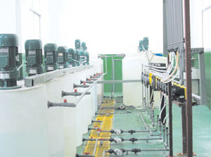 ��AӋ����